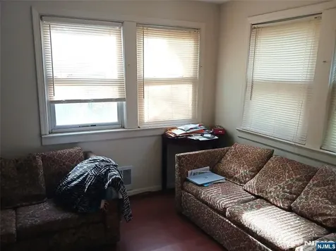 152 Washington Place Teaneck NJ 07666