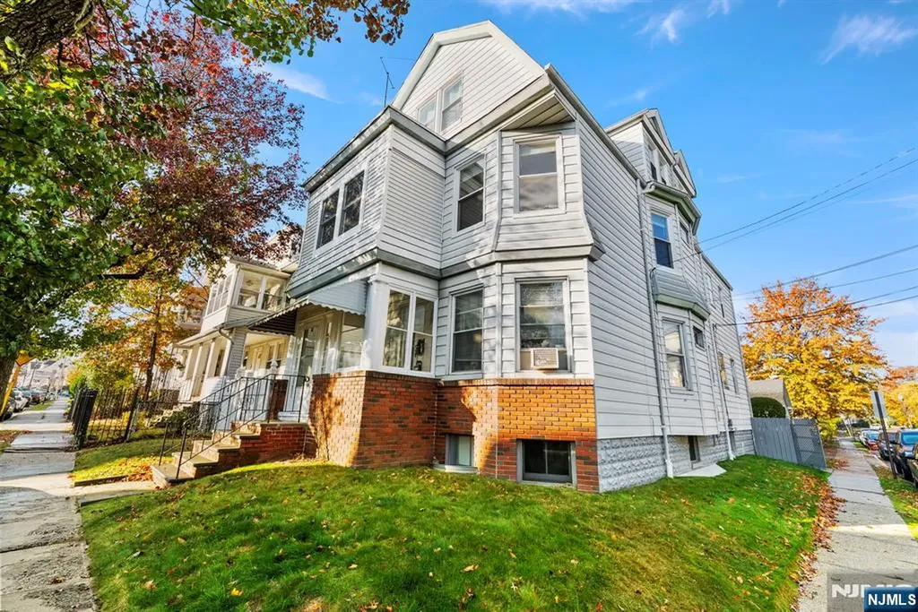91 Headley Terrace Irvington NJ 07111
