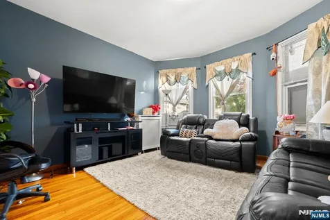 91 Headley Terrace Irvington NJ 07111