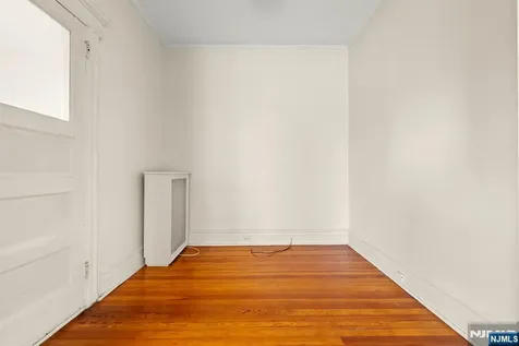 91 Headley Terrace Irvington NJ 07111
