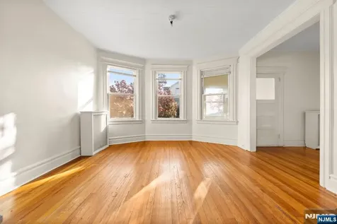91 Headley Terrace Irvington NJ 07111