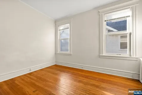 91 Headley Terrace Irvington NJ 07111