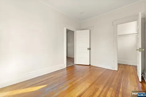 91 Headley Terrace Irvington NJ 07111