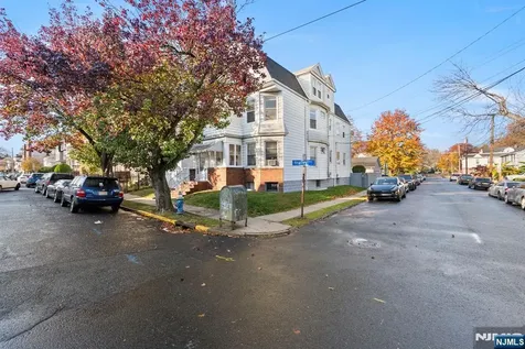 91 Headley Terrace Irvington NJ 07111