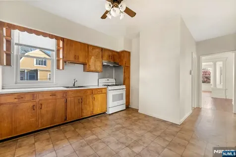 91 Headley Terrace Irvington NJ 07111