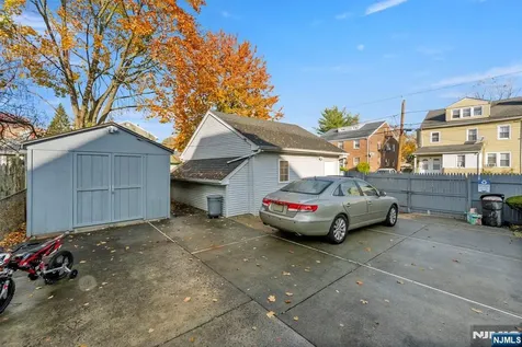91 Headley Terrace Irvington NJ 07111