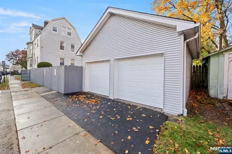 91 Headley Terrace Irvington NJ 07111