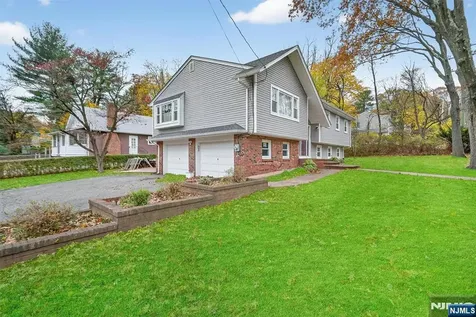 182 Yawpo Avenue Oakland NJ 07436