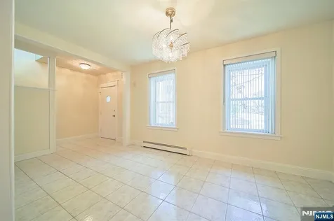 1585 Bergen Boulevard Leonia NJ 07605