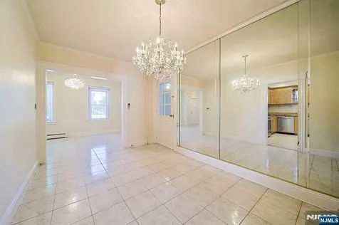 1585 Bergen Boulevard Leonia NJ 07605