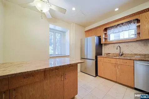 1585 Bergen Boulevard Leonia NJ 07605