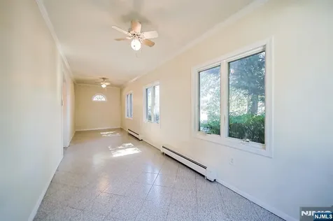 1585 Bergen Boulevard Leonia NJ 07605