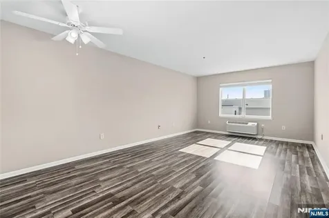 905 River Road Edgewater NJ 07020