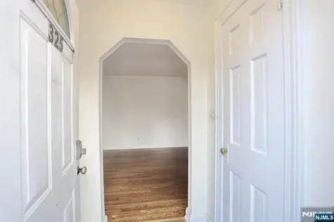 325 New Bridge Road Bergenfield NJ 07621