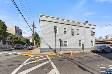 400 41st Street Union City NJ 07087