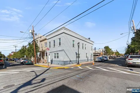 400 41st Street Union City NJ 07087