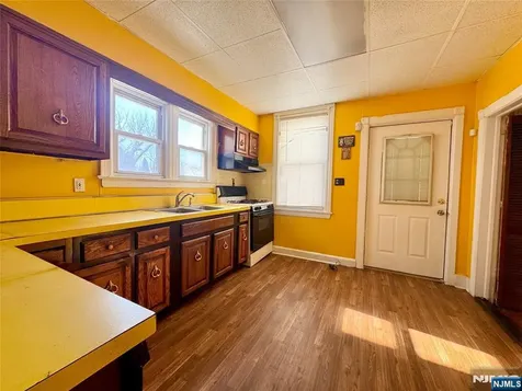 260 Pindle Avenue Englewood NJ 07631