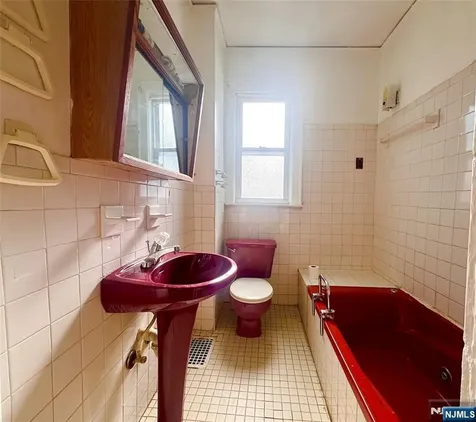 260 Pindle Avenue Englewood NJ 07631