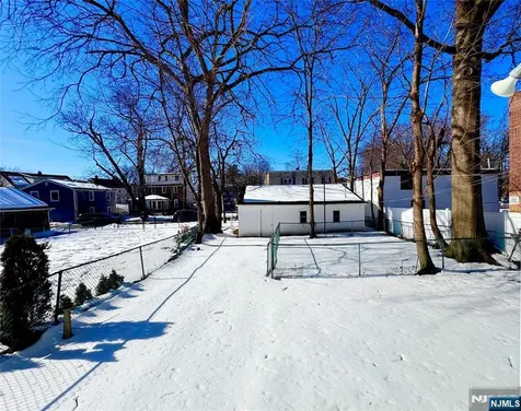 260 Pindle Avenue Englewood NJ 07631