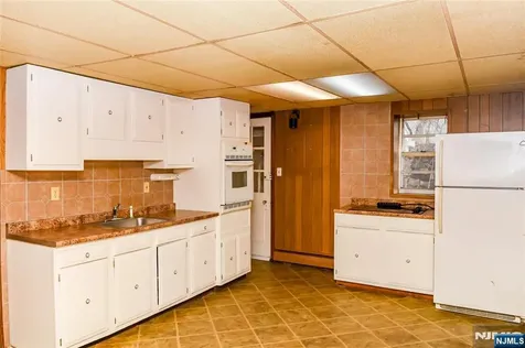 213 Otterhole Road West Milford NJ 07480