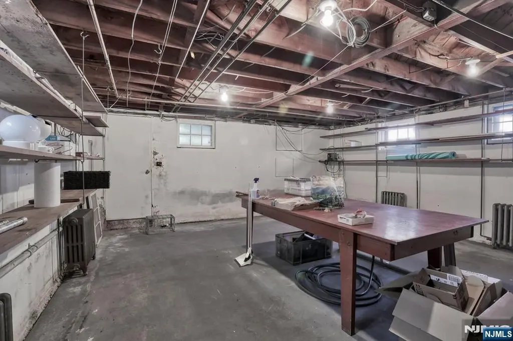 9 New York Avenue Bergenfield NJ 07621