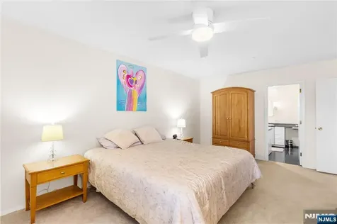 7 Eliot Court Teaneck NJ 07666