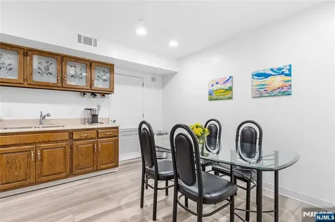7 Eliot Court Teaneck NJ 07666