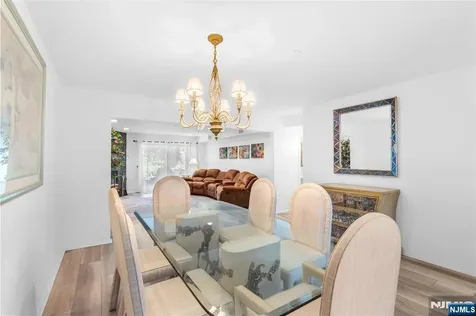 7 Eliot Court Teaneck NJ 07666