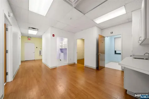 2083 Center Avenue Fort Lee NJ 07024