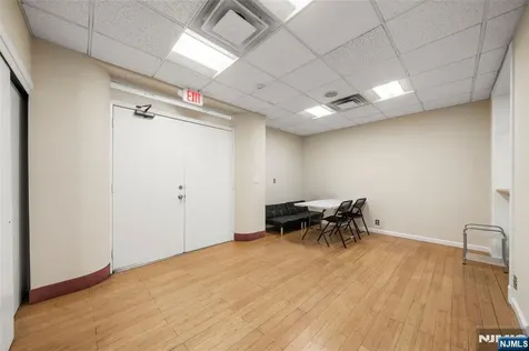 2083 Center Avenue Fort Lee NJ 07024