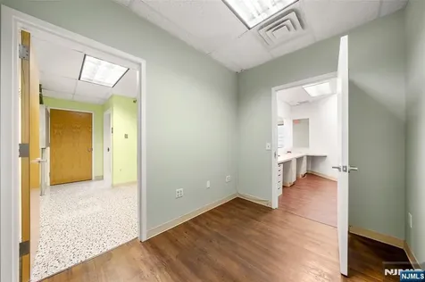 2083 Center Avenue Fort Lee NJ 07024