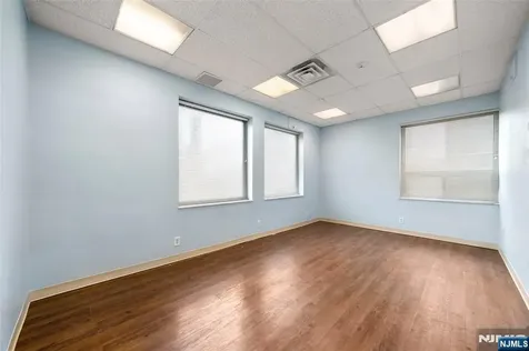 2083 Center Avenue Fort Lee NJ 07024