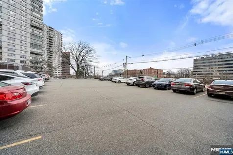 2083 Center Avenue Fort Lee NJ 07024
