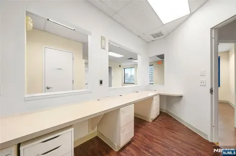2083 Center Avenue Fort Lee NJ 07024