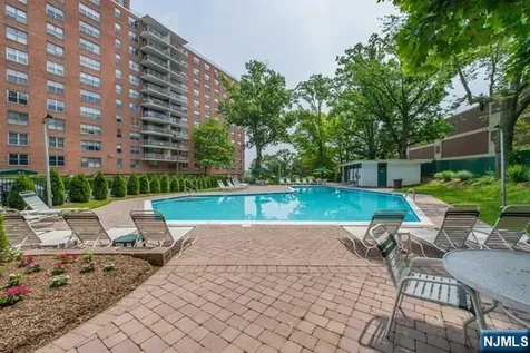 301 Beech Hackensack NJ 07601