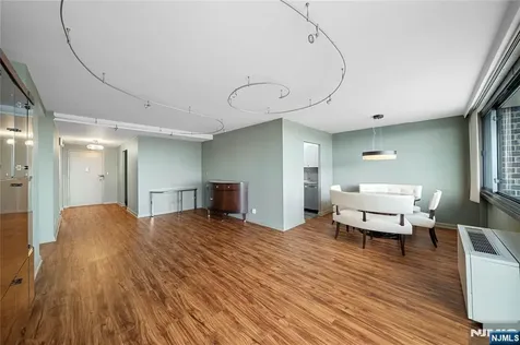770 Anderson Avenue Cliffside Park NJ 07010