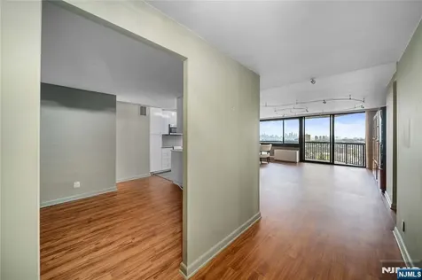 770 Anderson Avenue Cliffside Park NJ 07010