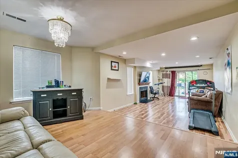 1702 Amanda Court Piscataway NJ 08854