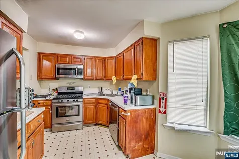 1702 Amanda Court Piscataway NJ 08854