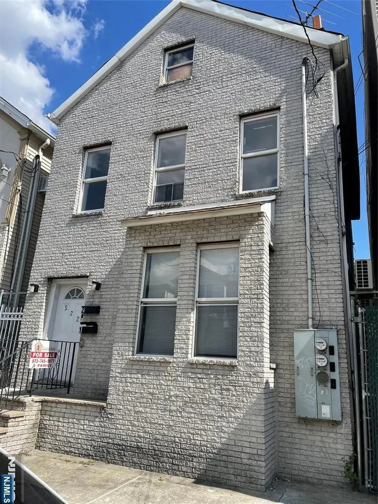 522 Mulberry Street Newark NJ 07114