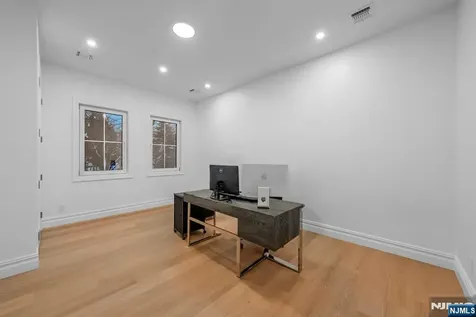 472 High Street Closter NJ 07624
