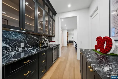 472 High Street Closter NJ 07624