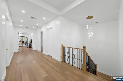 472 High Street Closter NJ 07624