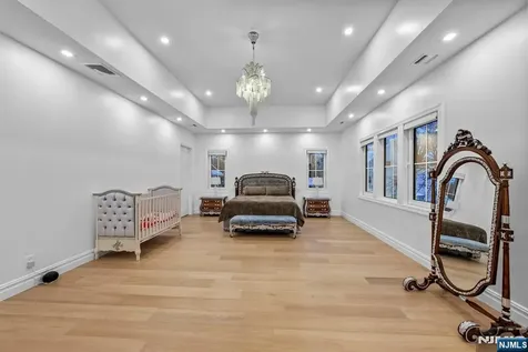 472 High Street Closter NJ 07624