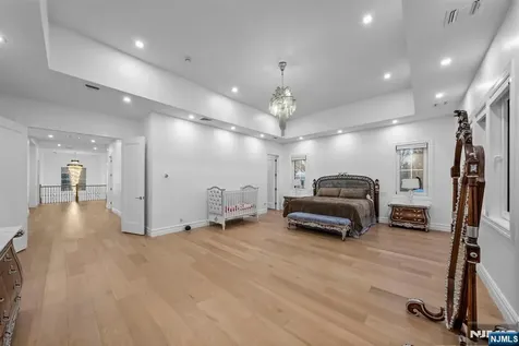 472 High Street Closter NJ 07624