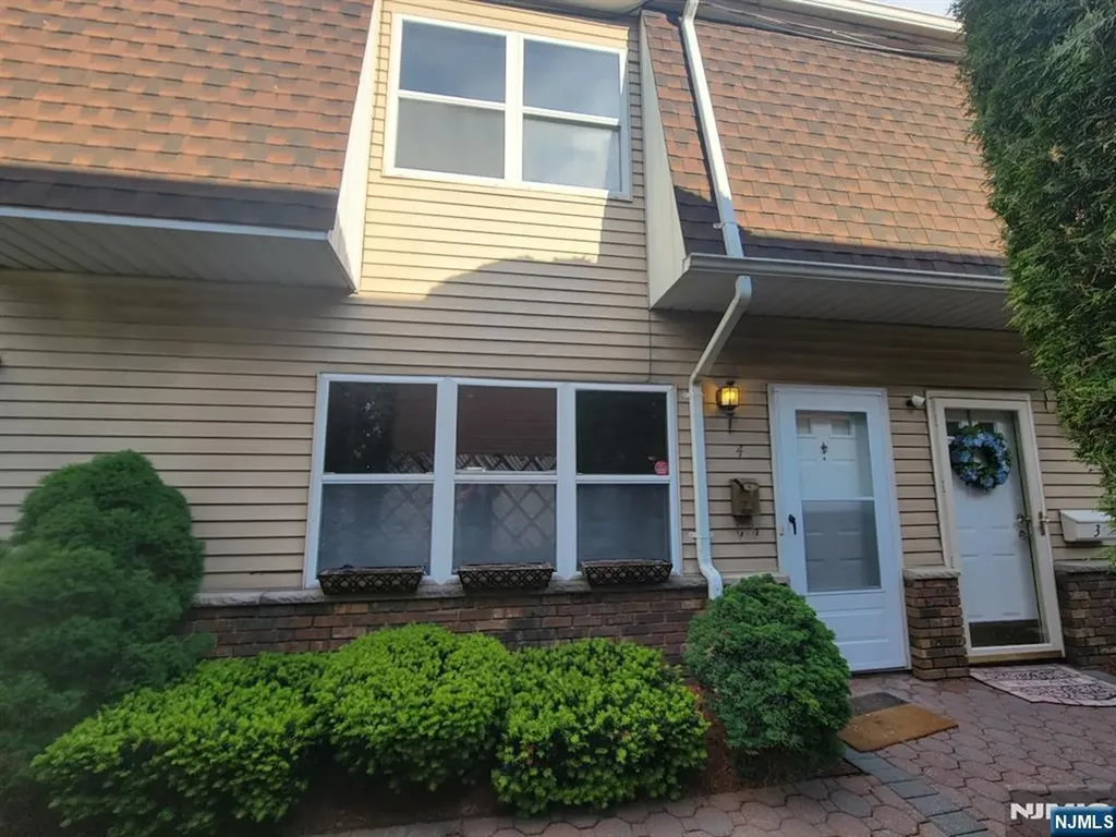 81 Church Street Lodi NJ 07644