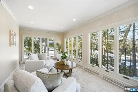 307 Freemans Lane Franklin Lakes NJ 07417