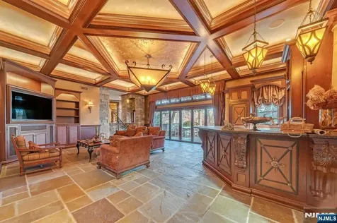 307 Freemans Lane Franklin Lakes NJ 07417