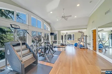 307 Freemans Lane Franklin Lakes NJ 07417