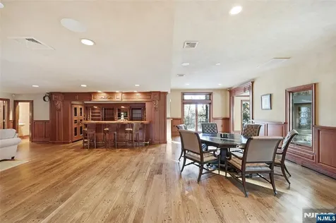 307 Freemans Lane Franklin Lakes NJ 07417
